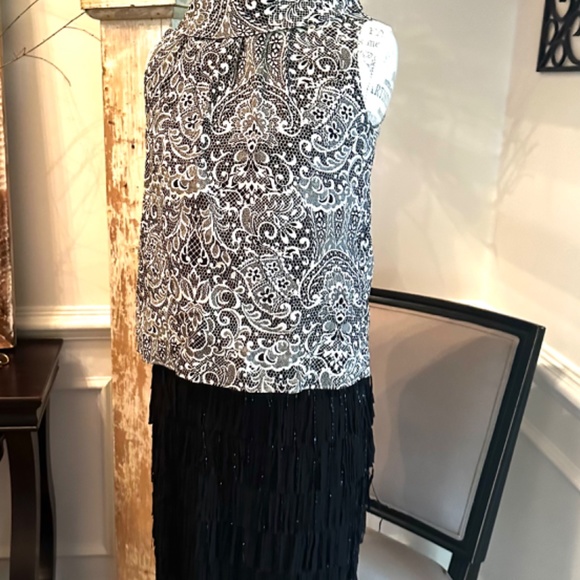 Chico's Black Label women's Black Beaded Fringe Pencil Skirt Size: 0 NWT - Picture 6 of 9